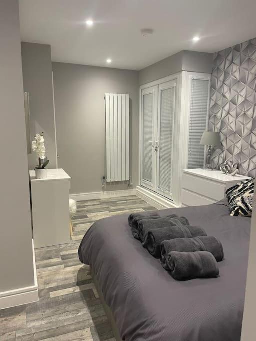 Rivendell Modern 2 Bedroom Apartment In St Peters Village Sleeps 6 Broadstairs Ngoại thất bức ảnh